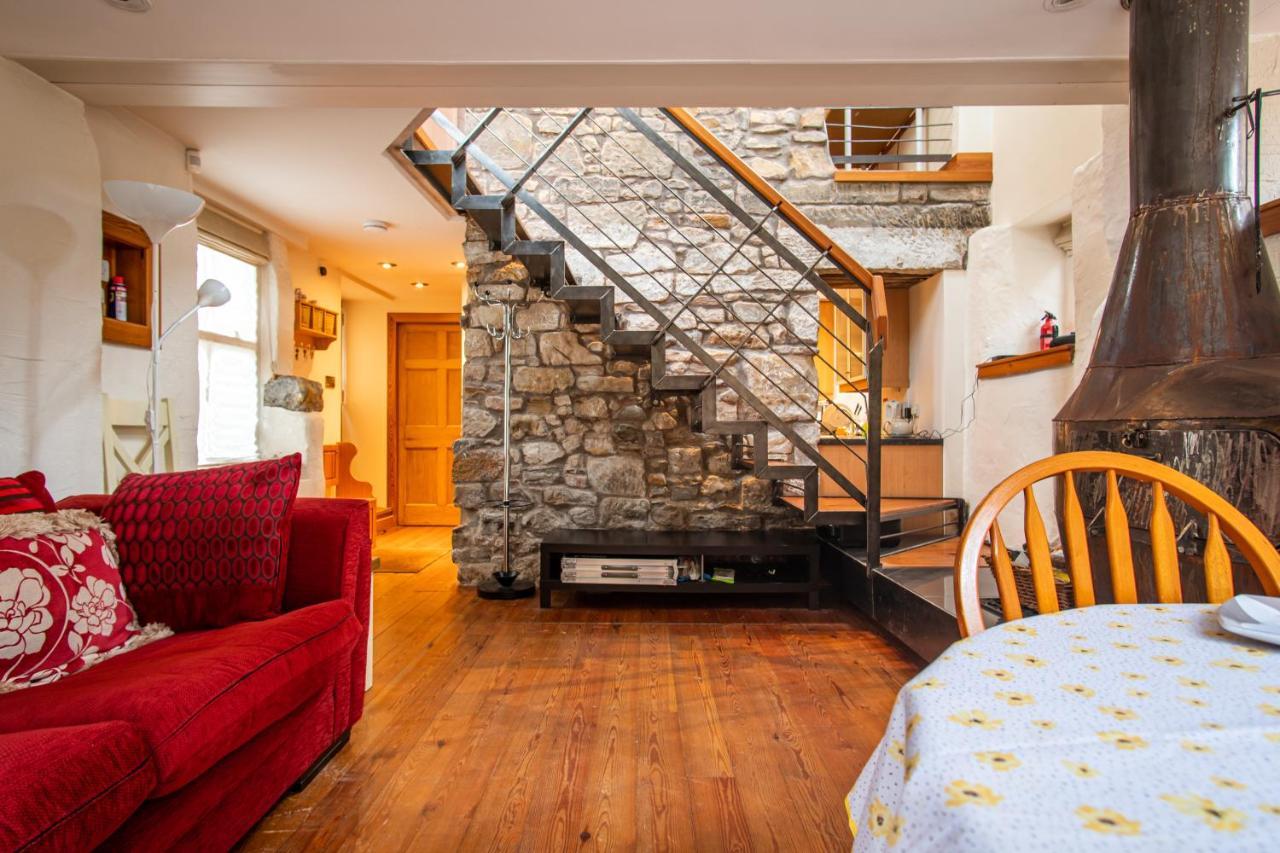 2 Bedroom Characterful Semi-Detached House, Enviably Located With Balcony And Terrace St. Andrews Exterior foto