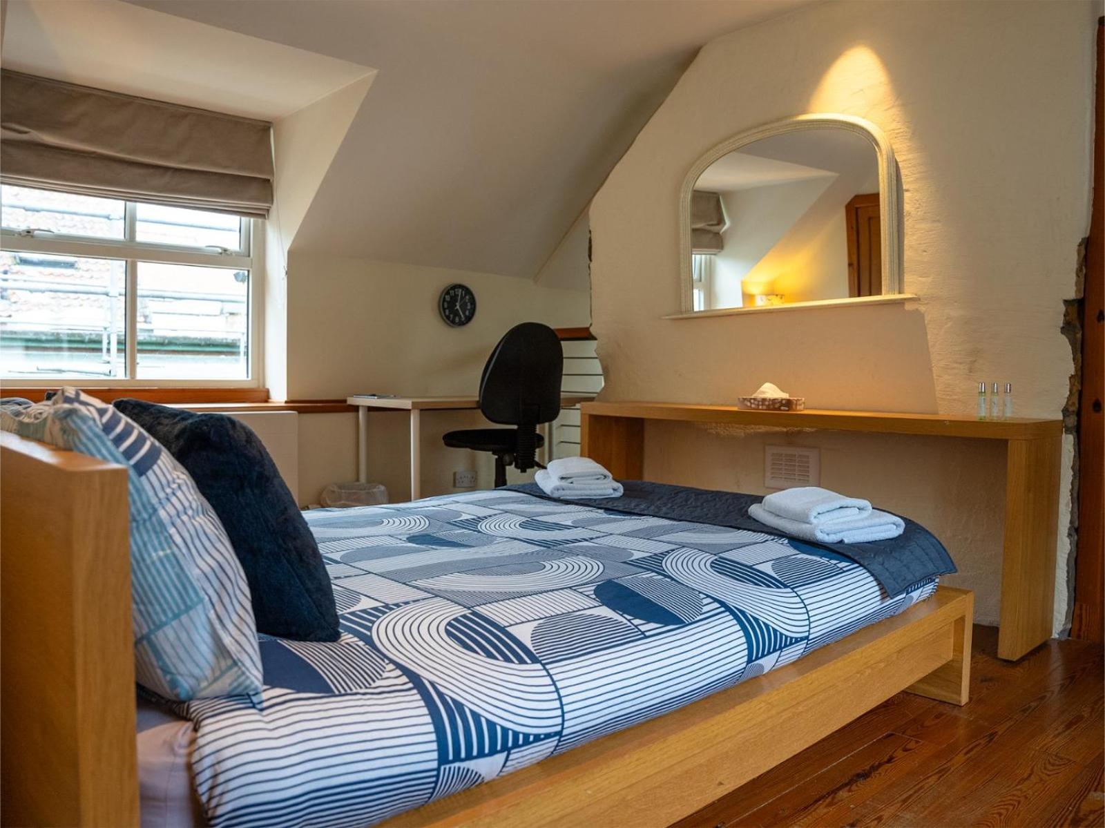 2 Bedroom Characterful Semi-Detached House, Enviably Located With Balcony And Terrace St. Andrews Exterior foto